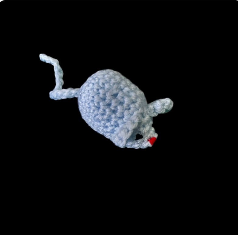 Crochet mouse cat toy