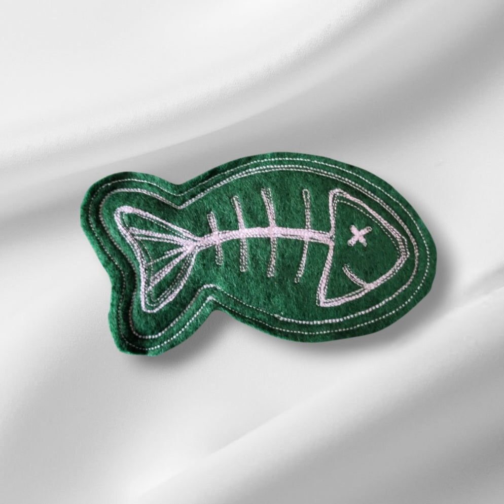 Skeleton fish felt cat toy with catnip